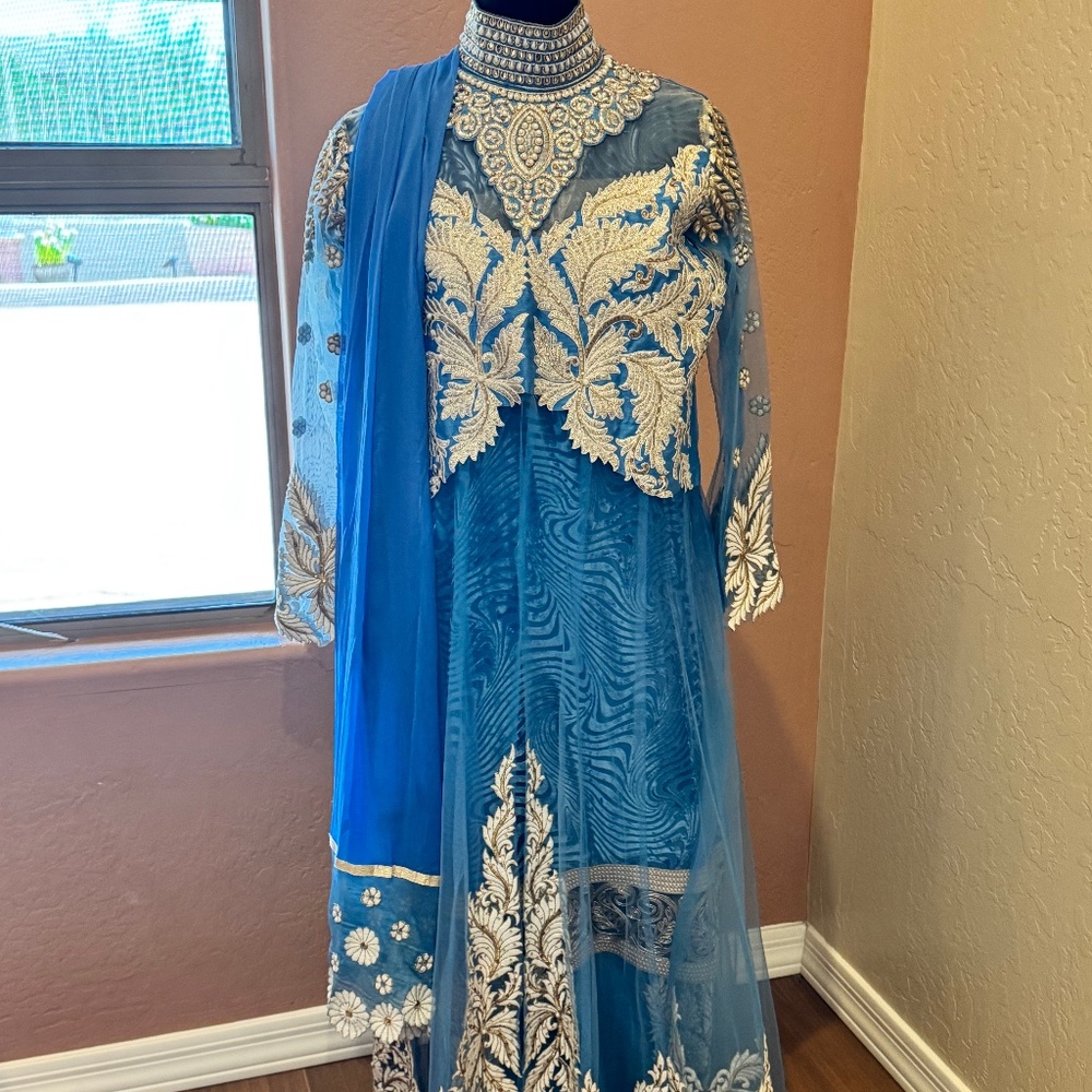 Indian women’s outfit